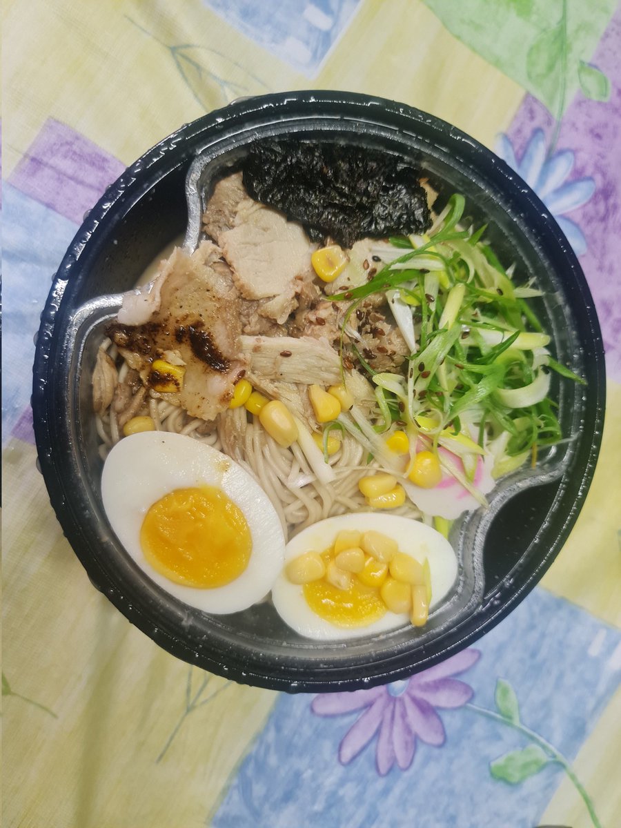 awesamdiary's tweet photo. Ordered Tonkotsu Ramen for the rainy weather. π§οΈπ
#iamsimplyaweSAM #aweSAMeats #ramen https://t.co/7VsEuViR7T