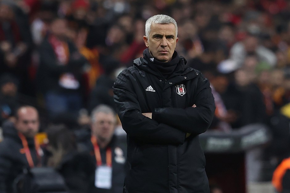 Önder Karavelli Kenardan Beşiktaş'ı İdare Ederken