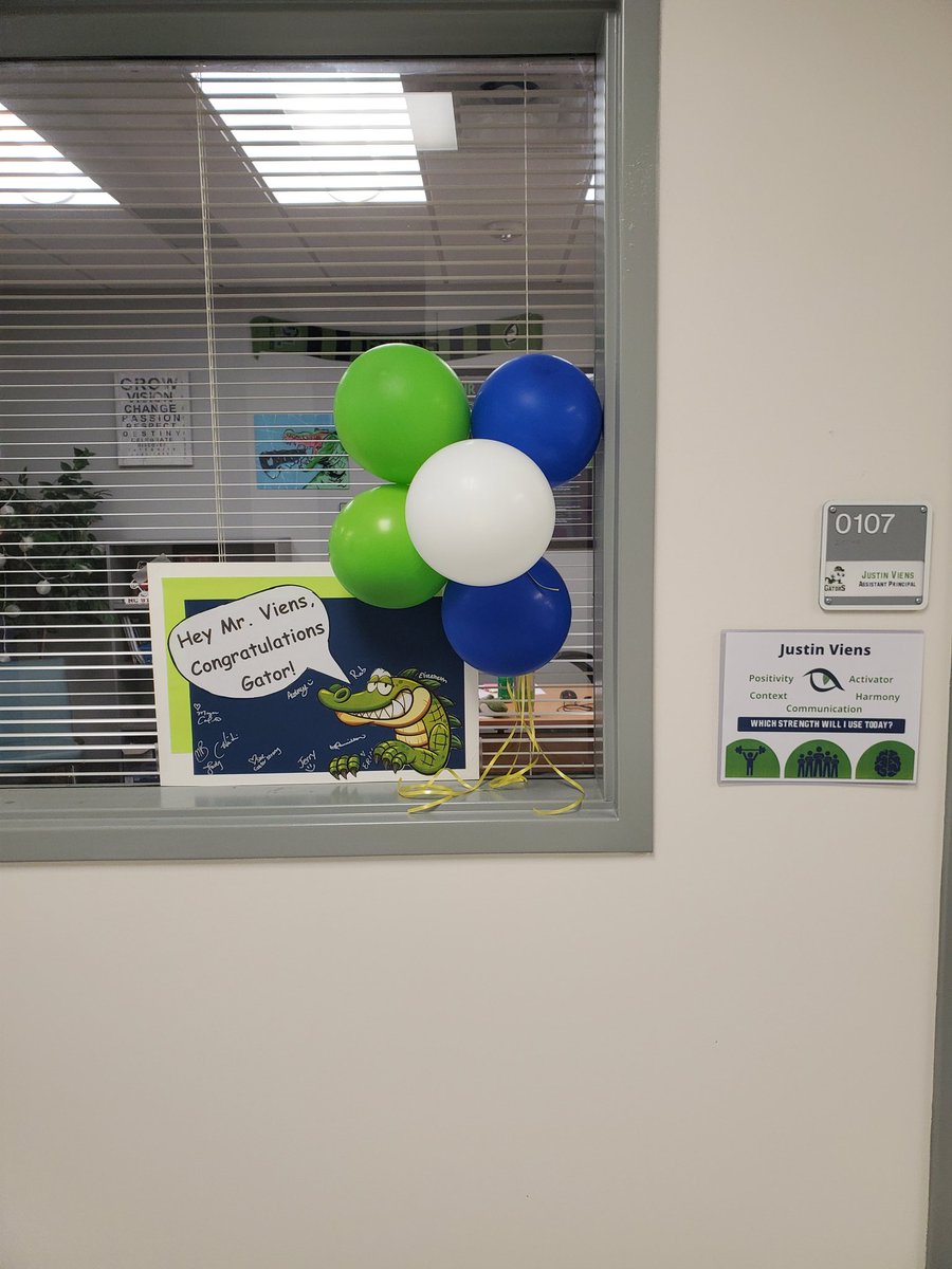 Mr_Viens's tweet photo. Another reason I appreciate working at the #Swamp! Thanks for the warm (re)welcome! @GreenLevelHigh https://t.co/eLdqGGPJqF