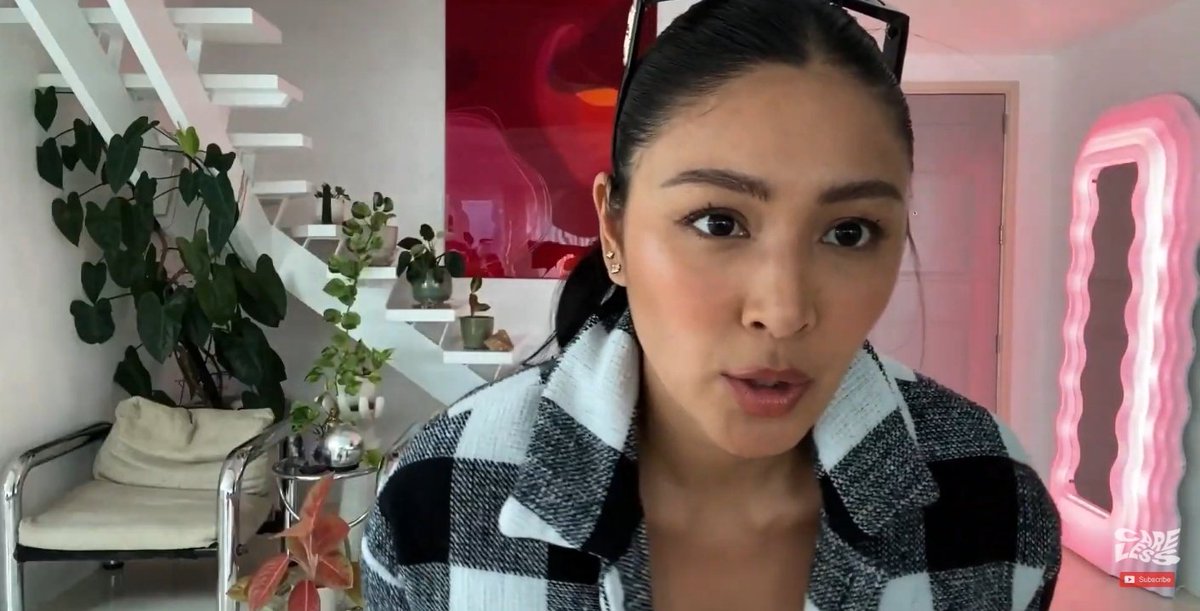 nozomistyles's tweet photo. i screamed when she winked 😭

James Reid x JAY B x ØZI  
#HelloLegendsOnlyMV https://t.co/9wOJtYCJbd
