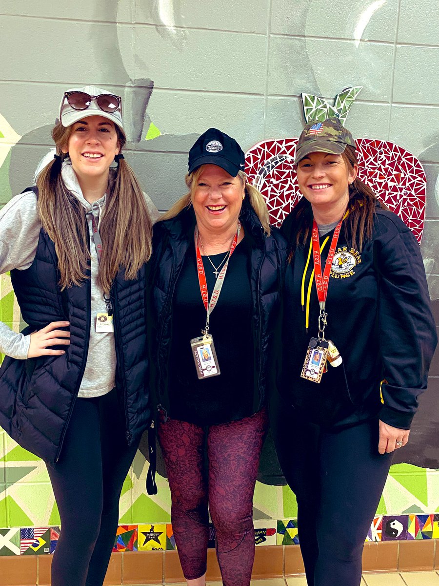 Twin day <a href="/HTSD_Crockett/">Crockett Middle School</a>