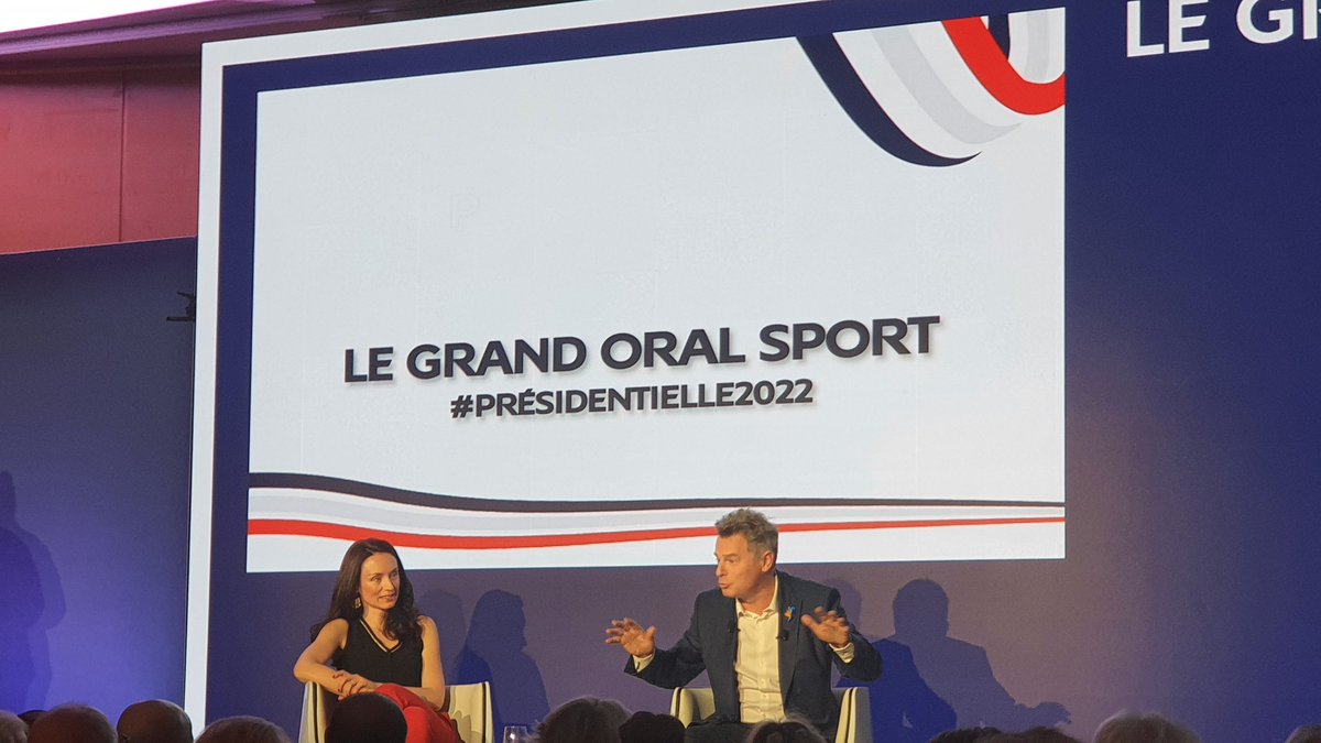 eloipome's tweet photo. @Fabien_Roussel : "Luttons contre l'obsolescence des infrastructures. Nos communes ont besoin de financements pour les équipements sportifs. Donnons enfin des moyens aux banlieues, à la ruralité et à l'outre-mer." #Presidentielle2022 @FranceOlympique @sporsora #GrandOralSport https://t.co/htHsIFa10J
