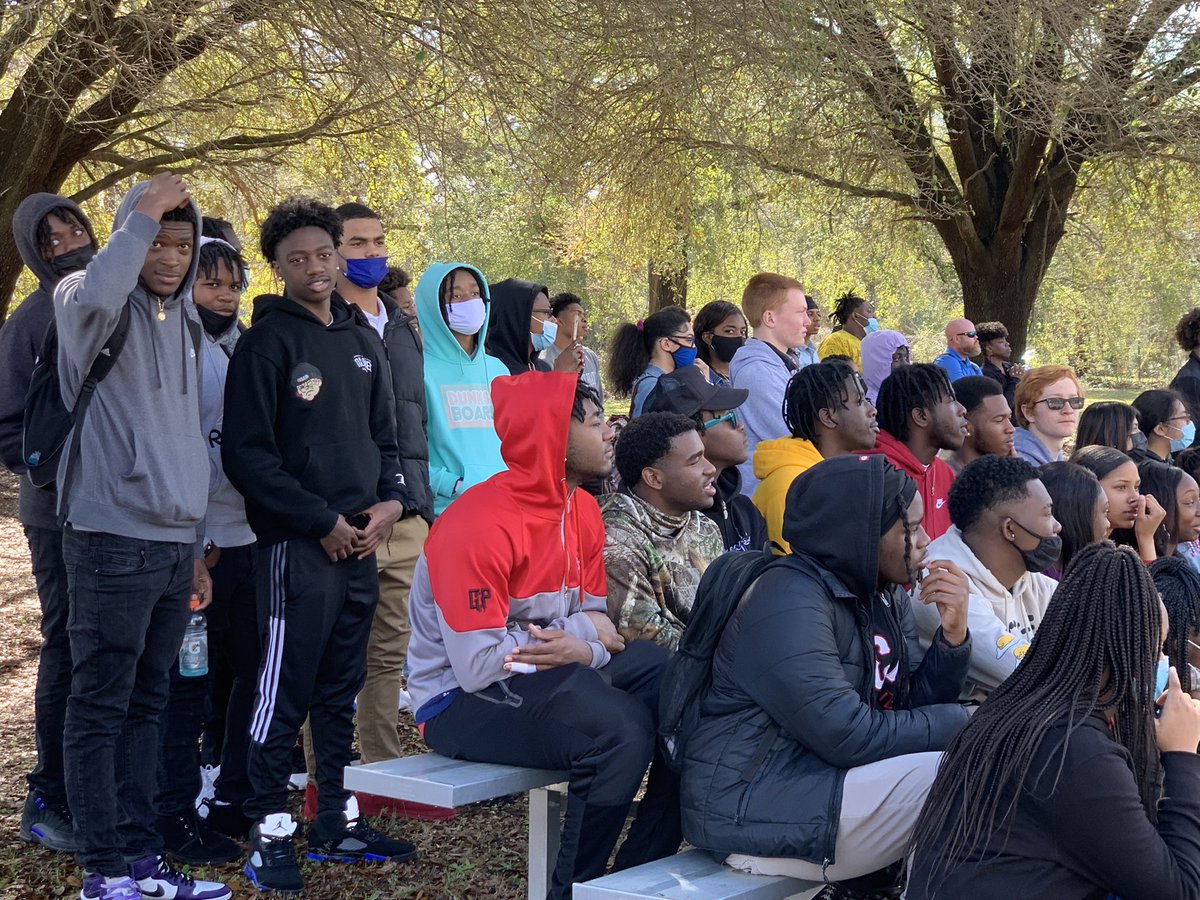 marvin_lowe's tweet photo. Thank you Wallace CC, Sparks Campus, for hosting the Don’t Crash Spring Break event and sharing with Bullock County HS students the dangers of driving under the influence of alcohol. Also, thank you for providing students an induction to Sparks Campus and dual enrollment courses. https://t.co/m28zSFXBXo