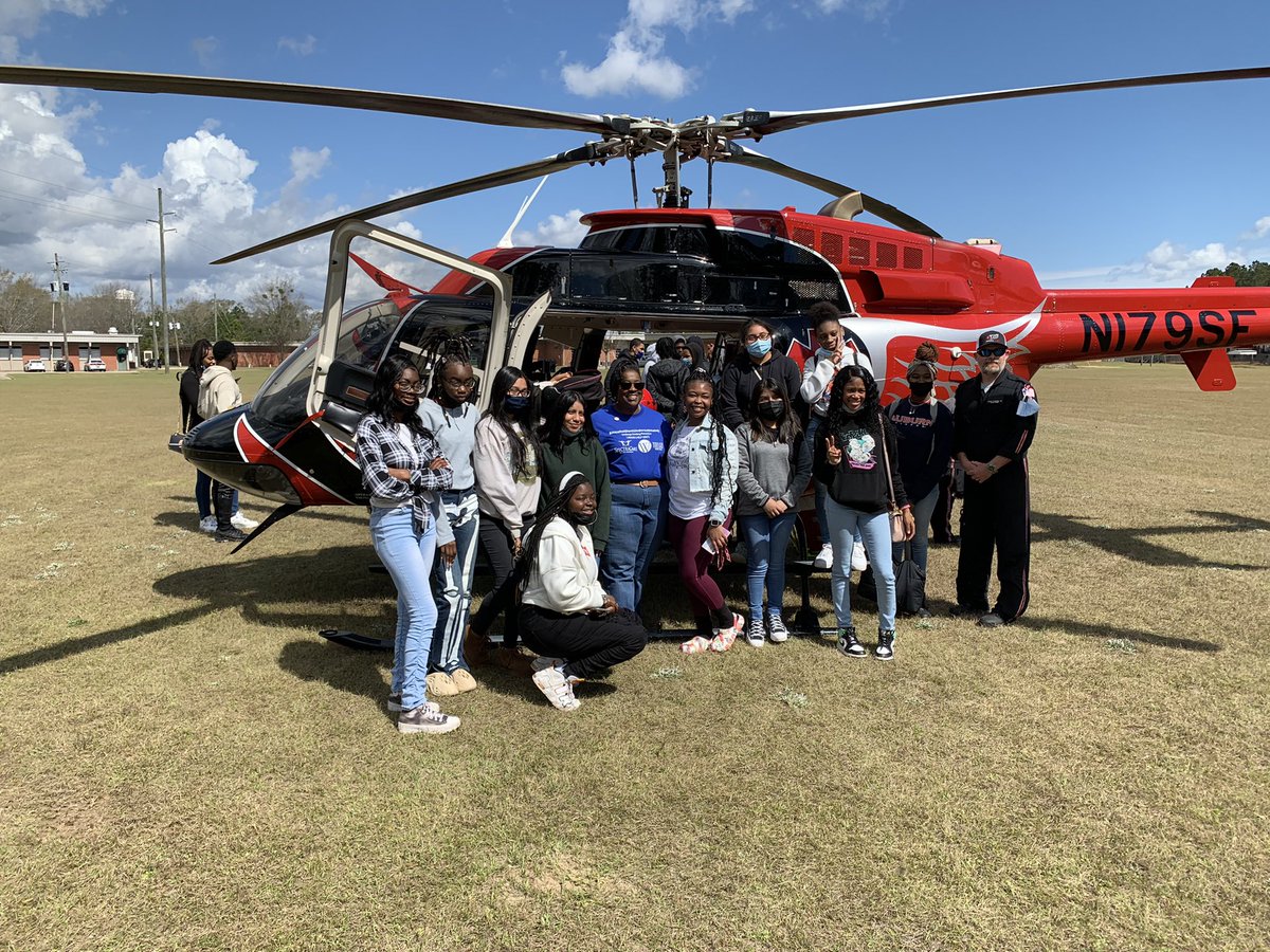 marvin_lowe's tweet photo. Thank you Wallace CC, Sparks Campus, for hosting the Don’t Crash Spring Break event and sharing with Bullock County HS students the dangers of driving under the influence of alcohol. Also, thank you for providing students an induction to Sparks Campus and dual enrollment courses. https://t.co/m28zSFXBXo