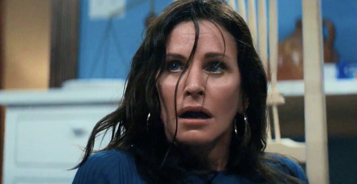 ScreamFR's tweet image. #NEWS Courteney Cox a confirmée avoir reçu le script pour le 6e film #Scream . Selon elle le tournage commencera en Juin au Canada. Prêt à revoir Gale Weathers? 🔪🩸