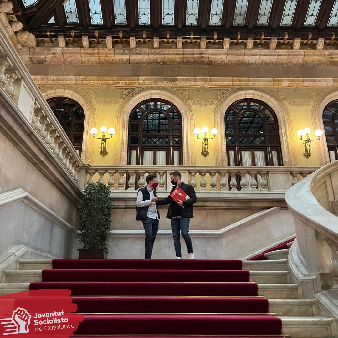 jsccatalunya's tweet photo. Aquest matí ens hem reunit amb la diputada @eniubo, Consellera d'Educació i FP del Govern Alternatiu. 📚

L'actual Govern viu d'esquenes a la comunitat educativa, afavoreix les desigualtats i oblida qüestions com la #FP. ❌

Volem una educació de qualitat a #Catalunya! https://t.co/CI9Ut8Engi