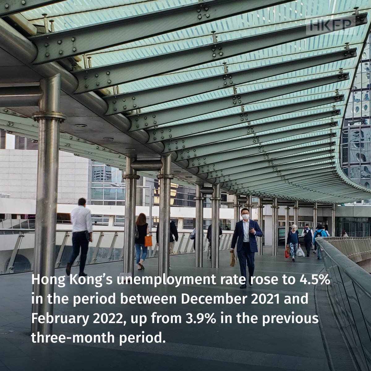 hkfp's tweet photo. Almost all industries across Hong Kong observed unemployment rate increases, most significantly in retail, food services and entertainment sectors. The city is in the midst of its fifth Covid-19 wave, which has seen a return to strict social distancing restrictions. https://t.co/7r1lQK2V2n