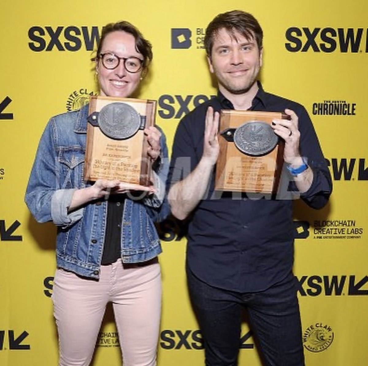 Presence Director Gaëlle Mourre along with Darras Quentin have won the special jury recognition for immersive storytelling award for #XR at #SXSW with their project, The Light in the Shadow. Huge congratulations to both. #vr #presenceteam