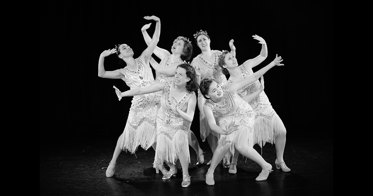 #FriendsofSTH
Get yourself over to <a href="/artsdepot/">artsdepot</a> for Swing Sister Swing, taking the audience on a journey behind the glitz and glamor of the classic all-female chorus line✨
Featuring 6 powerful women and a banging original score by @Two22music🎵
Sat 26 Mar💃bit.ly/3JrF5Ag