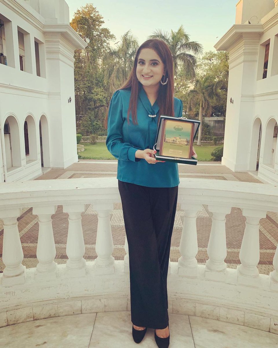 TheSStudiobySA's tweet photo. We are so very glad to share this amazing news with y'all that our favorite and the founder of The S Studio, @sophiyanjam was awarded the 'Women Achievements Awards' along with 25 other brilliant women. ☺️ (1/3) https://t.co/6kHqF5rpUn