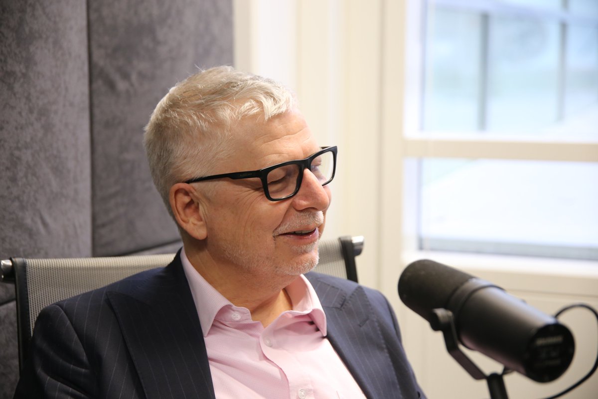 Krig, sanksjoner og prisgallop. Børsene står i stormen. Er det lysning i sikte, eller blir 2022 en annus horribilis også for aksjemarkedet? Og vil Oslo Børs skille seg ut? <a href="/sinheyer/">Sindre Heyerdahl</a> med sjefstrateg <a href="/erikjbruce/">erik bruce</a> i Nordea.

podcasts.apple.com/no/podcast/hva…