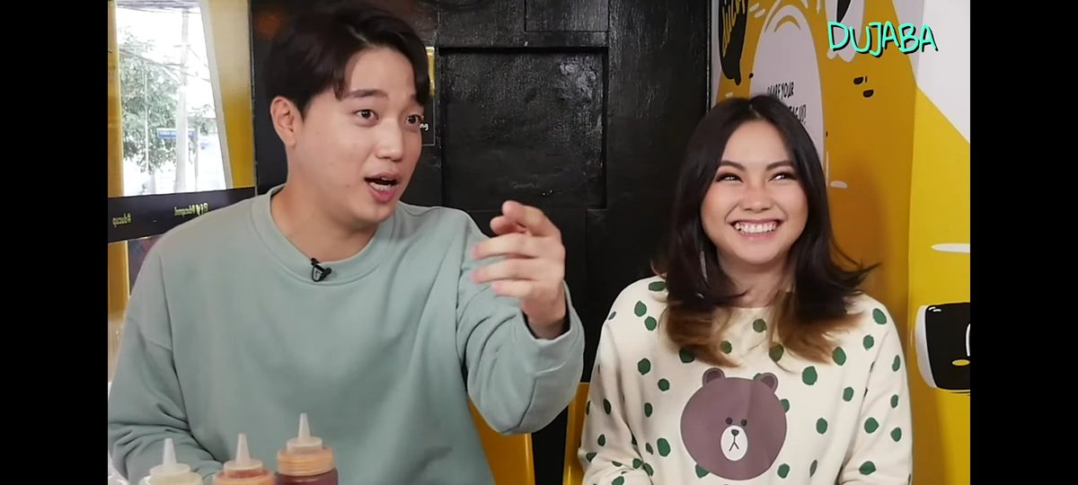 meann_cuales's tweet photo. Aliw naman sa collab na 'to! Hahahahha! Thirdwheel yarn @ryanbang? 😂 Kyooot nyo #RYeng! Camping with ate @YengPLUGGEDin and kuya @the_boyscout naman! ❤️❤️❤️

🔗https://t.co/zi8RJvVCDY https://t.co/p6mievQDBR
