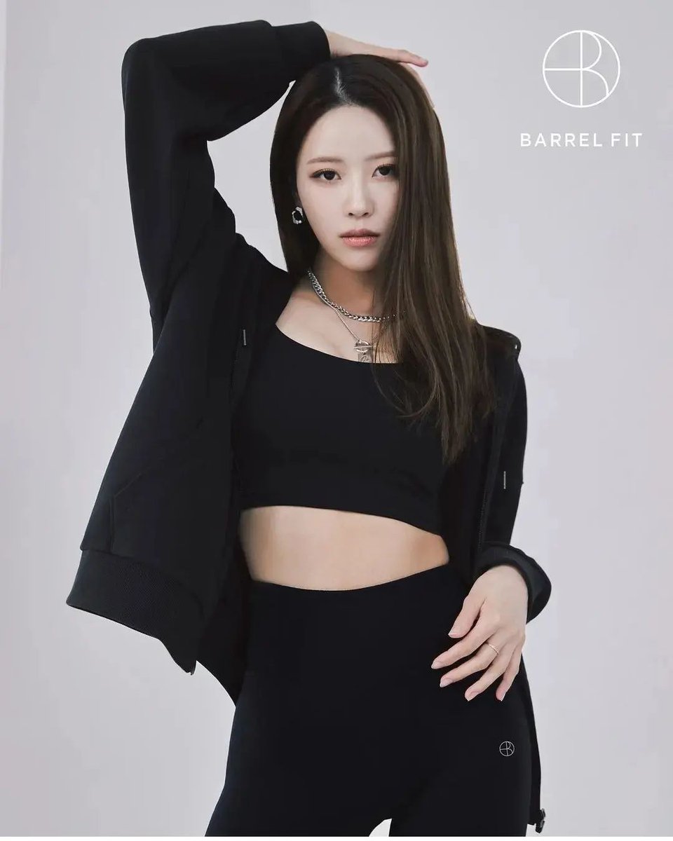 mijooIovelyz's tweet photo. ~220317~
Barrel Fit × Lee Mi-Joo
March 21st is a new beginning of Barrel Fit with Mijoo♡
It's good to look forward to it🥰
#배럴핏 #BARRELFIT #미주 #배럴핏X미주 #이미주 https://t.co/qflSf6ZdA7