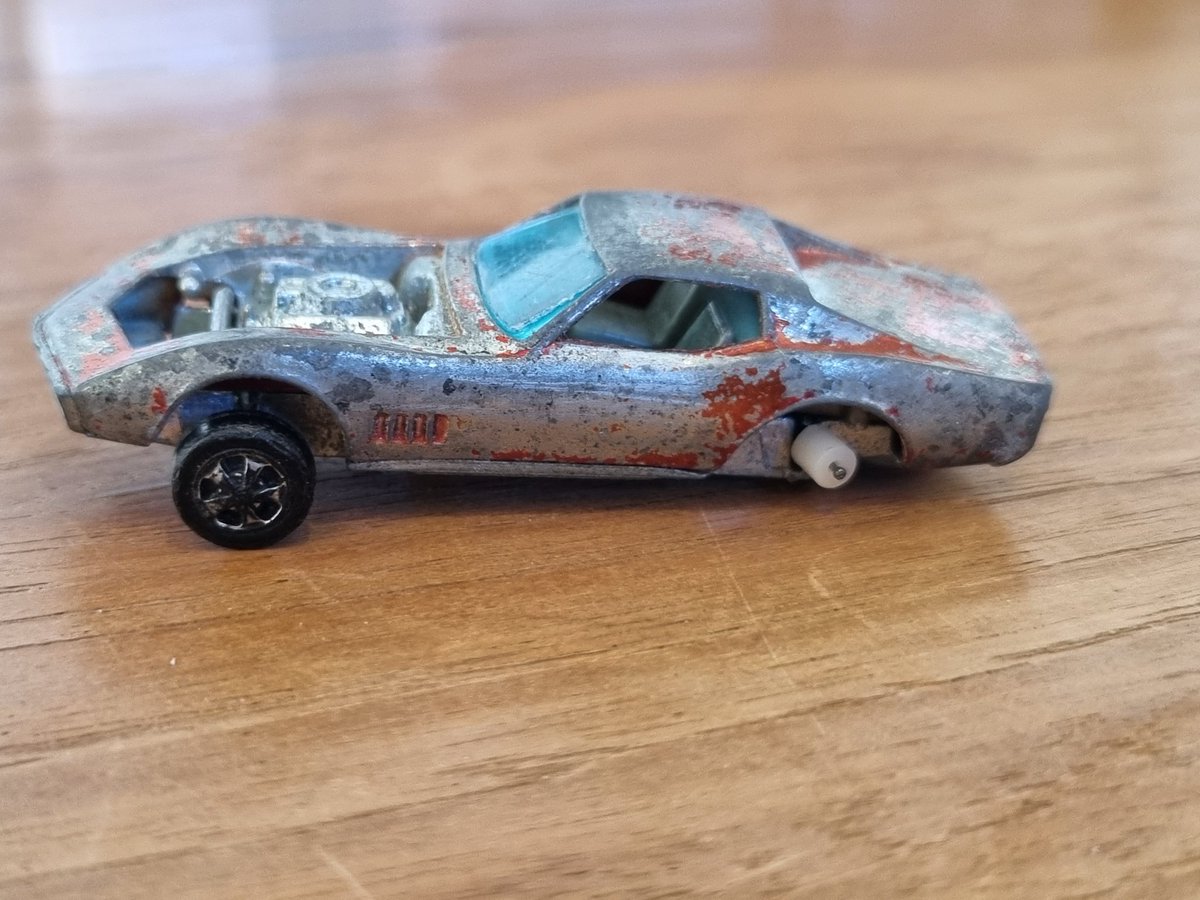 WeLoveDiecast's tweet photo. Here's our contender for this weeks #BashedUpThursday by Hot Wheels from the Redline Series Custom Corvette. #WeLoveDiecast #HotWheels #HotWheelsRedline #Diecast #ToyCar #Redline #CustomCorvette #Corvette https://t.co/oI8ZU7nmph