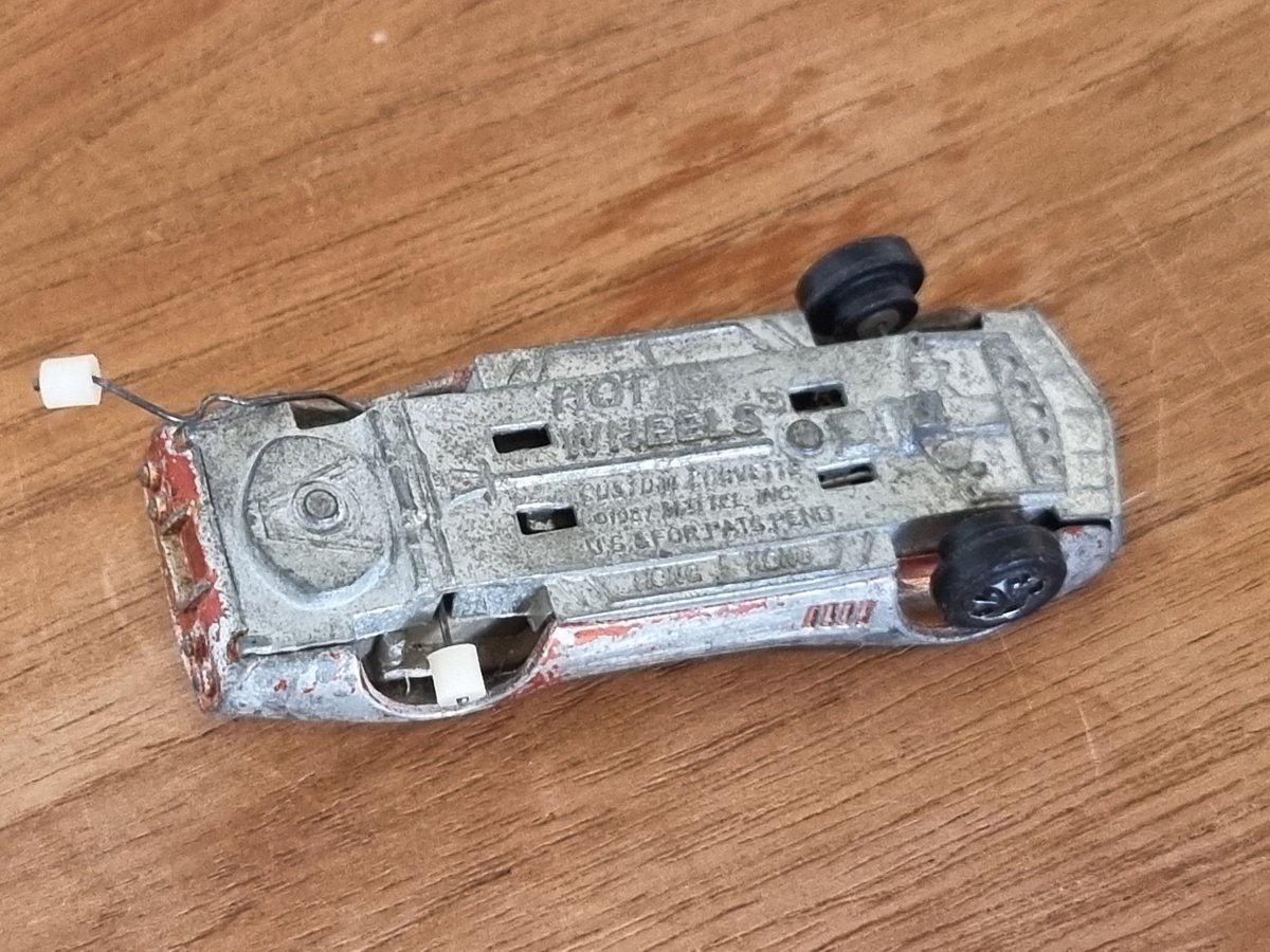 WeLoveDiecast's tweet photo. Here's our contender for this weeks #BashedUpThursday by Hot Wheels from the Redline Series Custom Corvette. #WeLoveDiecast #HotWheels #HotWheelsRedline #Diecast #ToyCar #Redline #CustomCorvette #Corvette https://t.co/oI8ZU7nmph