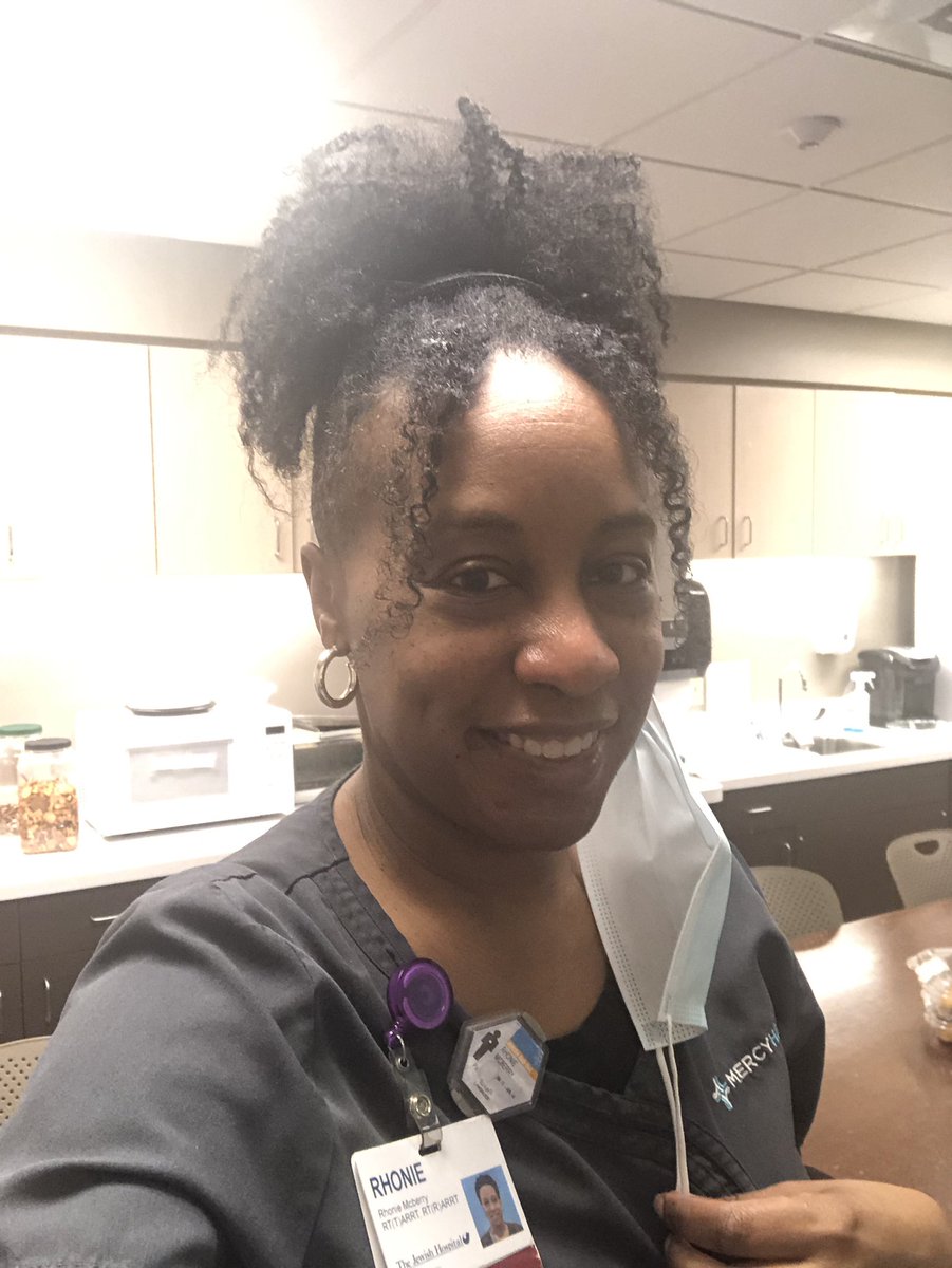 RhonieSays's tweet photo. My daughter wasn’t happy but I certainly was when someone said they thought we were sisters yesterday. And I was just like this no makeup, no fancy clothes, only a smile &amp; a dimple. She is 22 and I am 51. Hahaha Happy Thursday! https://t.co/8ajON94TV0
