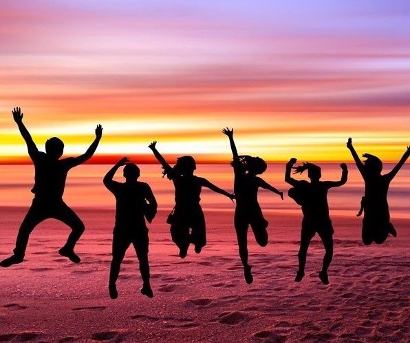 🔈Hey #Reims! On recherche le/la futur-e Responsable de l'#Incubateur Reims de <a href="/NEOMAbs/">NEOMA Business School</a>! Mission 18h/semaine en consulting indépendant. Objectifs: #accompagner nos startuppeurs et #sensibiliser les étudiants à l'#entrepreneuriat! 
✉Ecrivez-vous sur incubateurs@neoma-bs.fr