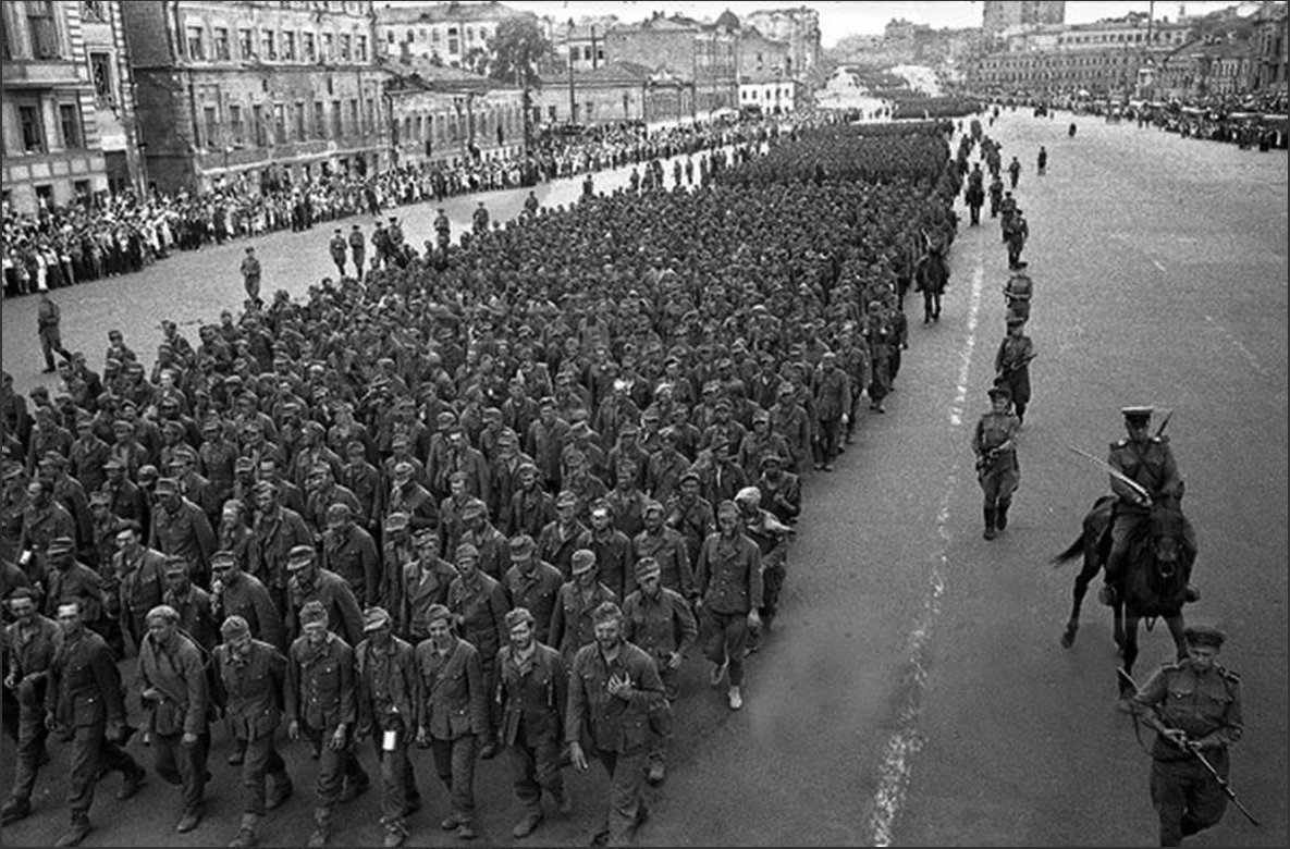 K_Pushkin's tweet photo. @jamesagada @Pimpirimpim1 @spectatorindex LOL. Only as prisoners, as the Germans once did. By the way, Ukrainians have already been in Donetsk in this capacity. https://t.co/nVmKPgN7Hb