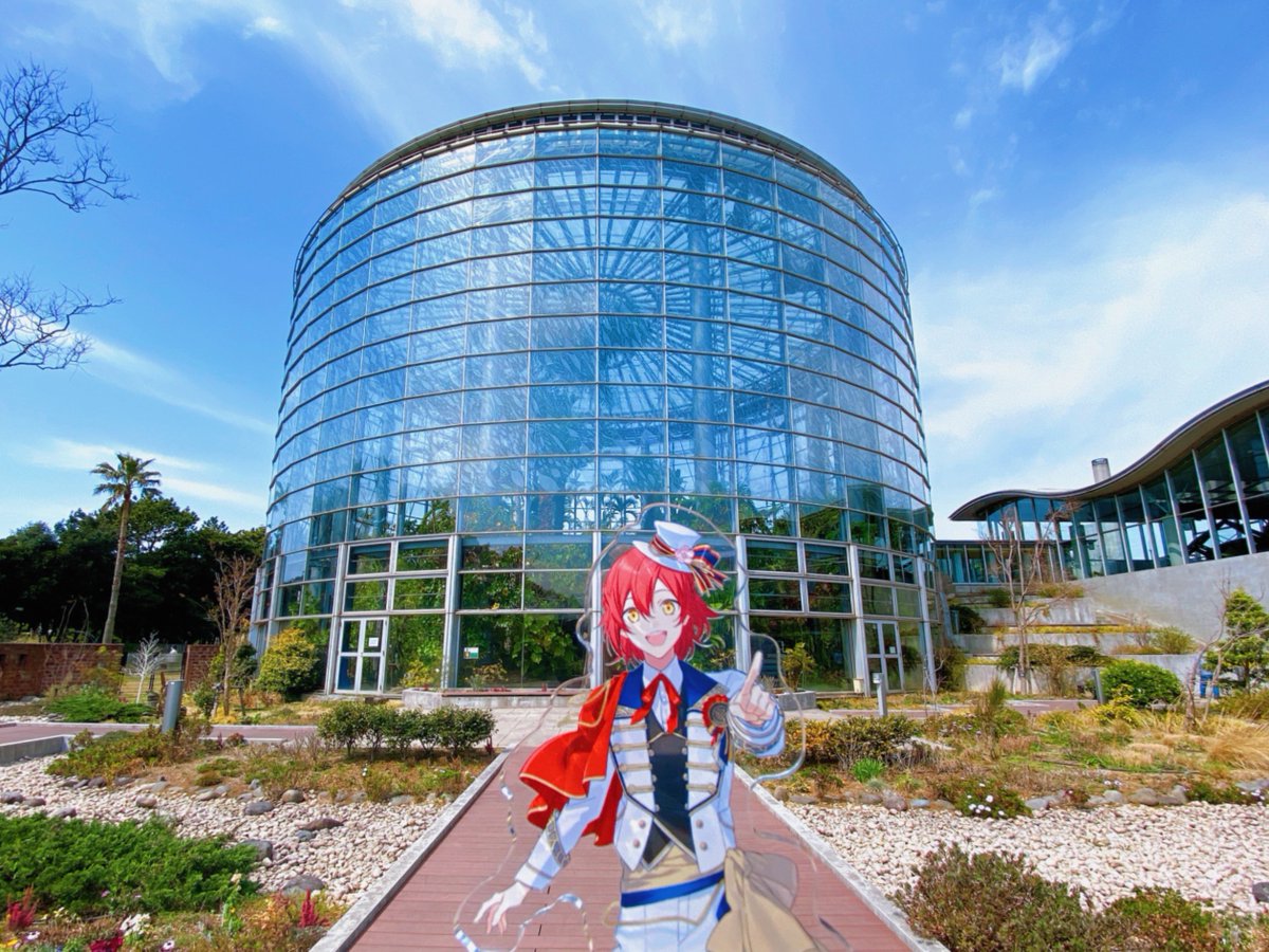 momo_27_27's tweet photo. みやびくんとお出かけ！①
念願の聖地巡礼！花の妖精がいるね🥰 https://t.co/GVPxFboxVB