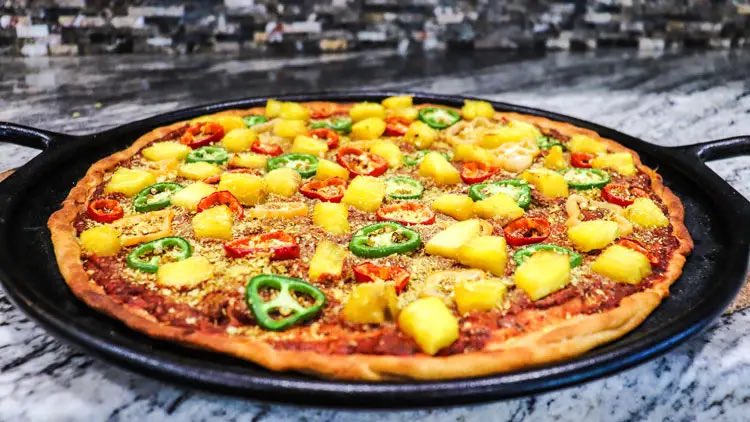 nomadLVR's tweet photo. But… have you tried pineapple &amp; Jalapeño pizza 🤤 
🍕🍍🌶

#pineapplegate #pizza #pizzada #ada #CardanoCommunity https://t.co/jmDGsMxvA5