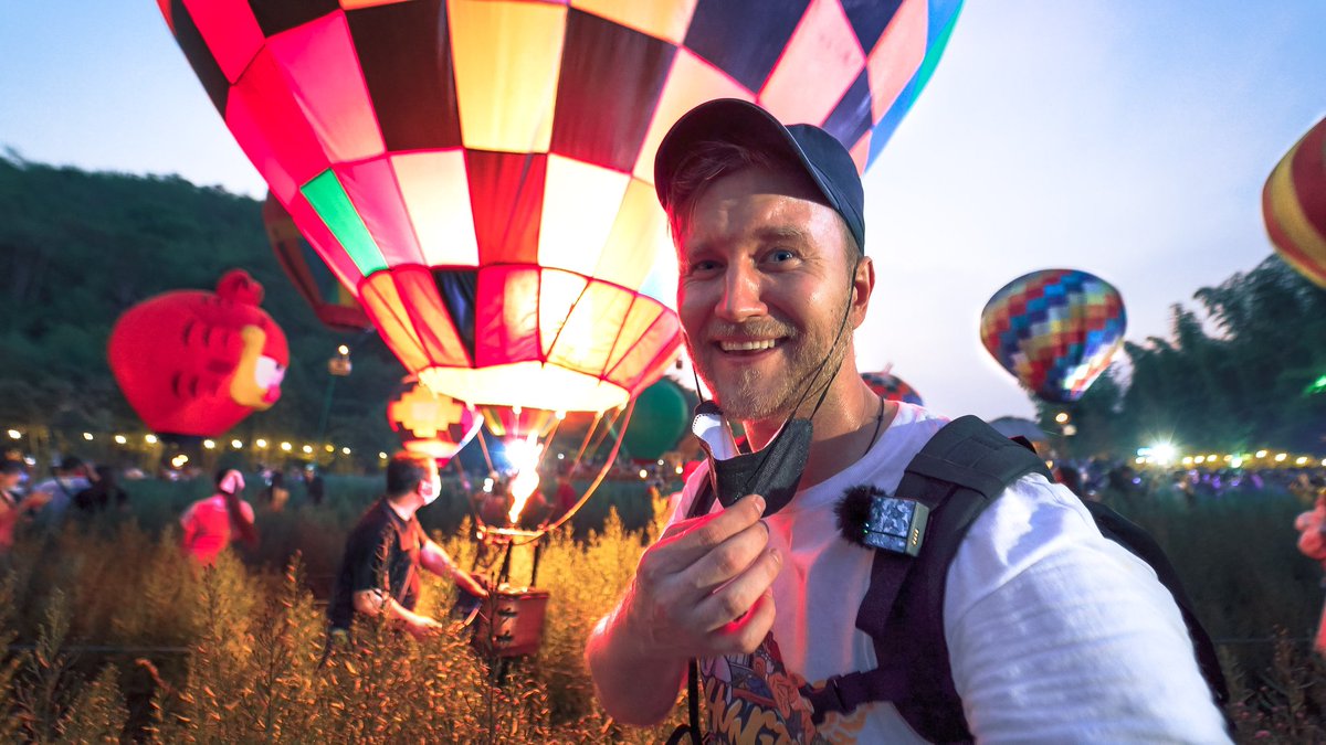 MickeyStotch's tweet photo. What the amazing balloon festival it was!!! 🎊 Thank you Kanchanaburi!!🎉🎈
P.S. New episode is already on the channel 📺
https://t.co/i6rjofByXw
- -
#travelthailand #amazingthailand #travel2022 #kanchanaburi #mickeystotch https://t.co/yFh7oJ8hQM