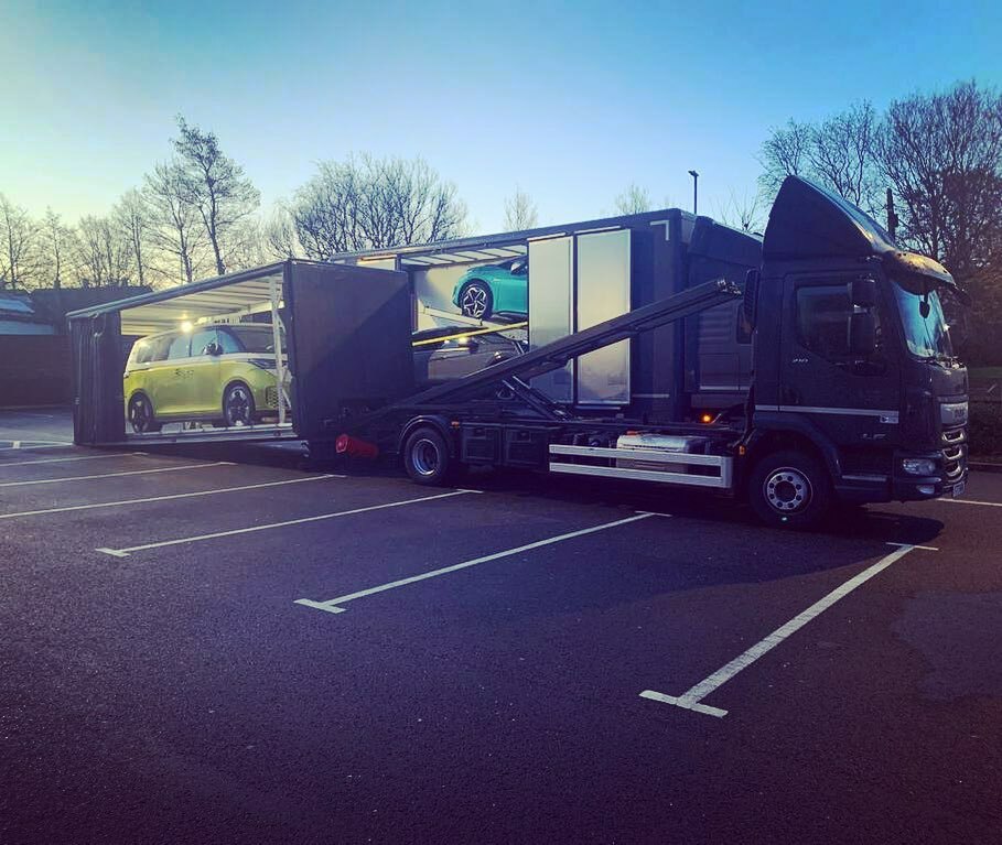 ngm_ltd's tweet image. Early morning EV manoeuvres #enclosedtransport #shootsupport #ngmservicesltd #idbuzz #vwcv_uk_media