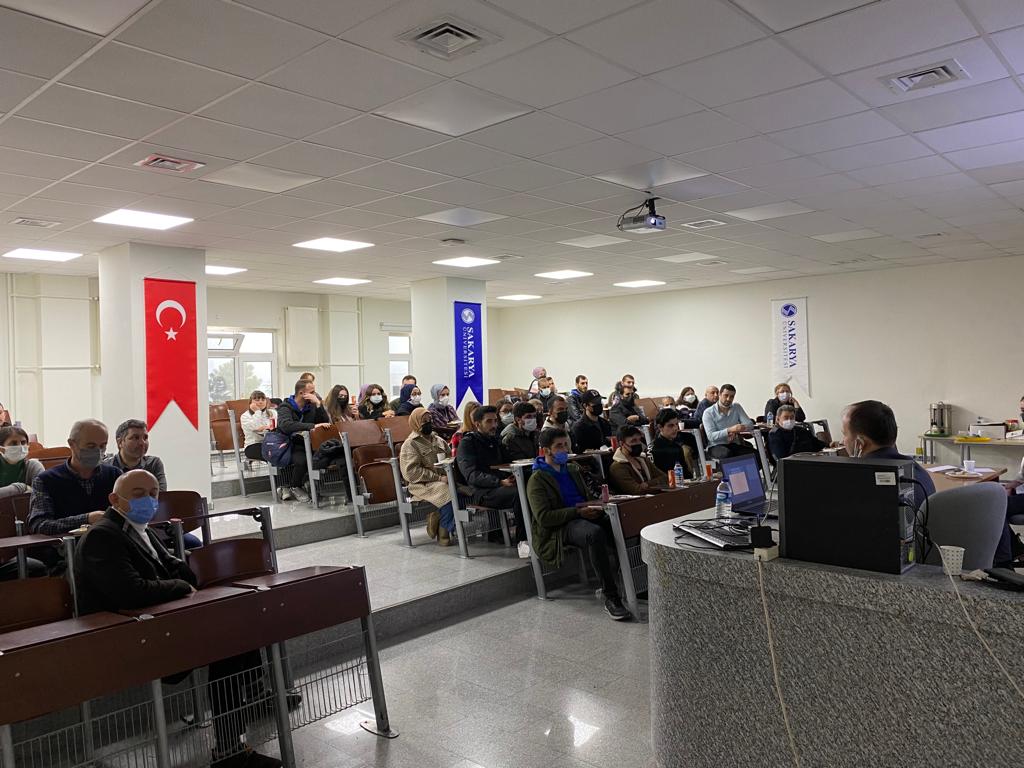 Fizik bölümü akademisyenleri ile öğrencilerinin buluştuğu çalışmamıza iştiraklerinden dolayı herkese minnettarız. #fizik #bilim <a href="/sakaryauni/">Sakarya Üniversitesi</a> @SakaryaFEF