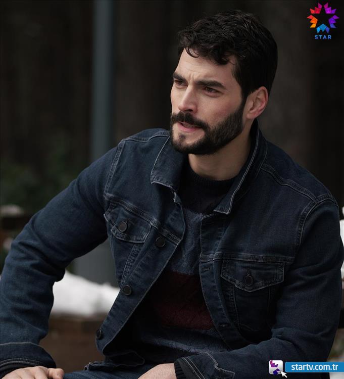 #KaderiminOyunu 13. bölüm fotoğrafları📸

#AkınAkınözü <a href="/AkinAkinozu/">AkinAkinozu</a>