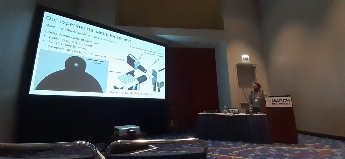 Incredibly proud of Tom Sykes @FluidsTom and Ben Fudge: members of our Lab presenting in person at Chicago's #APSMarchMeeting @APSphysics @APSMeetings @oxengsci @wadhamoxford