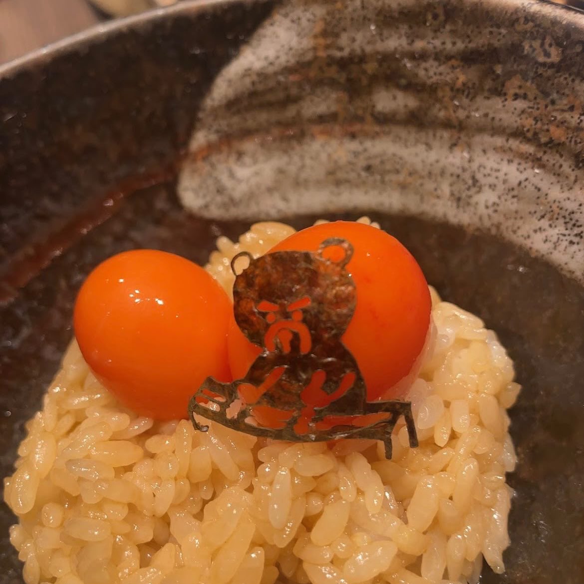 lrVB5RBVOUJBwWh's tweet photo. [[焼鳥百名店2018.2019.2021]]
と三冠とられている #熊の焼鳥 さん！
 会員制の焼き鳥屋さんです！

🧸グルメ↓Instagram↓
お店の感想やほか写真をInstagramで投稿しています💗
フォロー大歓迎‼️フォロバいきます🏃💨
https://t.co/aqK6BF8uRV
#フォロー #フォロバ #RT https://t.co/H56JOM1rQm