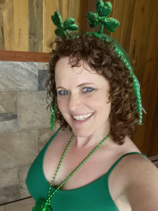 Happy St Patrick's day https://t.co/I9ZOJXv2Gv<a href="/tag/30daysoflingerie"class="tags"><span>#30daysoflingerie</span></a>