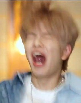 geniusmindy93's tweet photo. @Stray_Kids can i get a "뽀뽀" pweeseeeeeee 😭😭🥺🥺 https://t.co/KqcNIjEphj