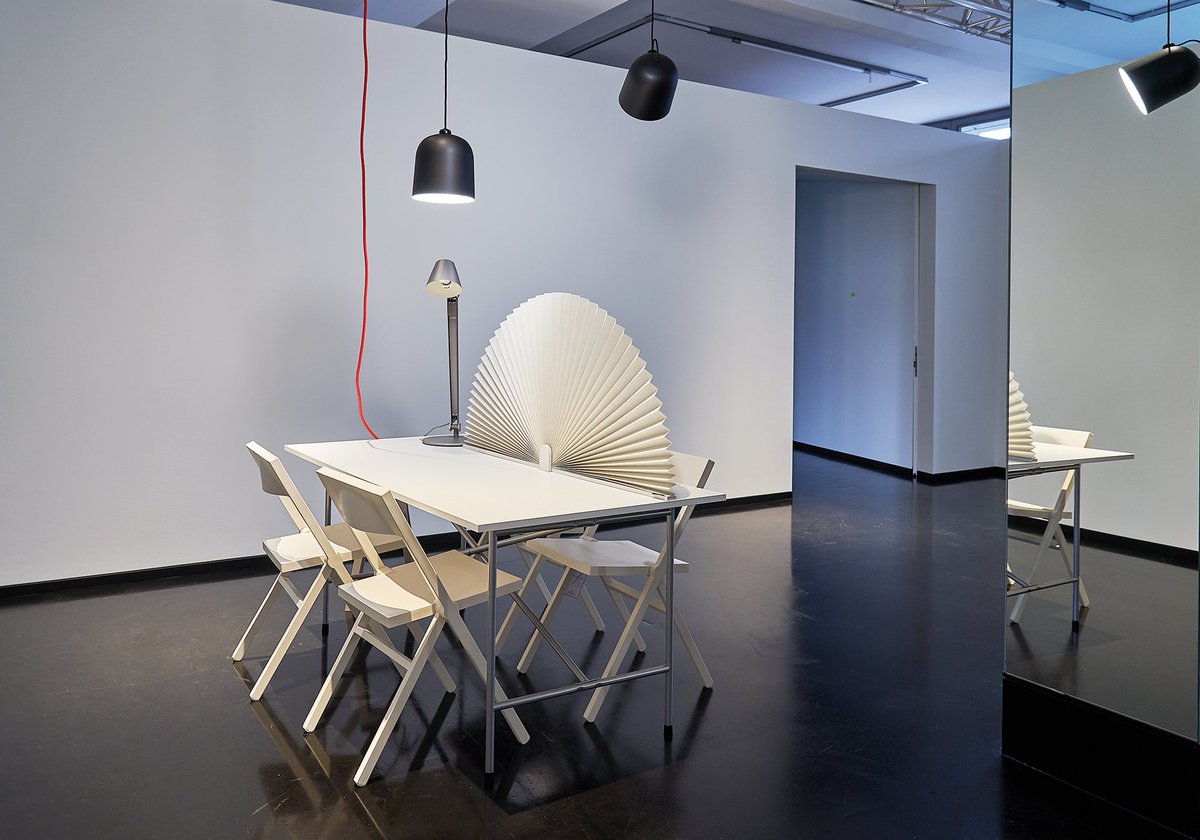 Museum neu gedacht!🆕🏛️ Kritische Auseinandersetzung mit der kolonialzeitlichen Museumsgeschichte steht unter anderem im Mittelpunkt von REINVENTING.GRASSI.SKD. Seit 4.3.22 gibt es den ersten Teil der Ausstellung zu sehen.🔎

Infos:
👉bit.ly/REINVENTINGGRA…

© PARA | Tom Dachs