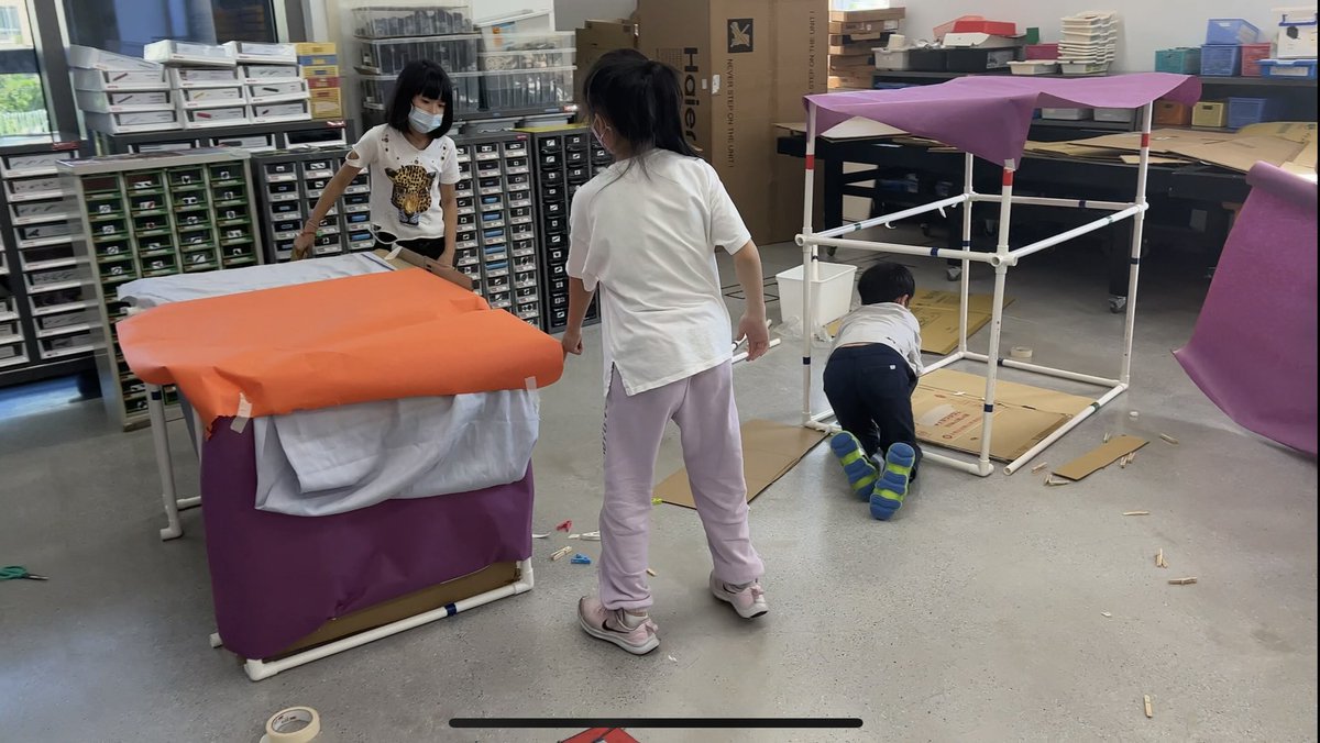 apapaseit's tweet photo. I love the versatility of PVC as a construction material. Second graders are building shelters with PVC pipes! #Steam #makered #AppleEDUchat #edtech #STEMeducation https://t.co/1dykAsf2cU