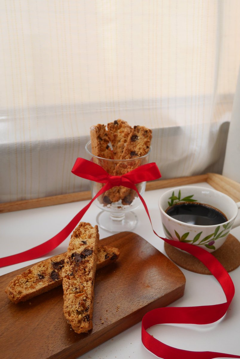2000_sweets's tweet photo. ビスコッティを焼きました
就活からの逃げです😌😌😌 https://t.co/zTMktk9FCU