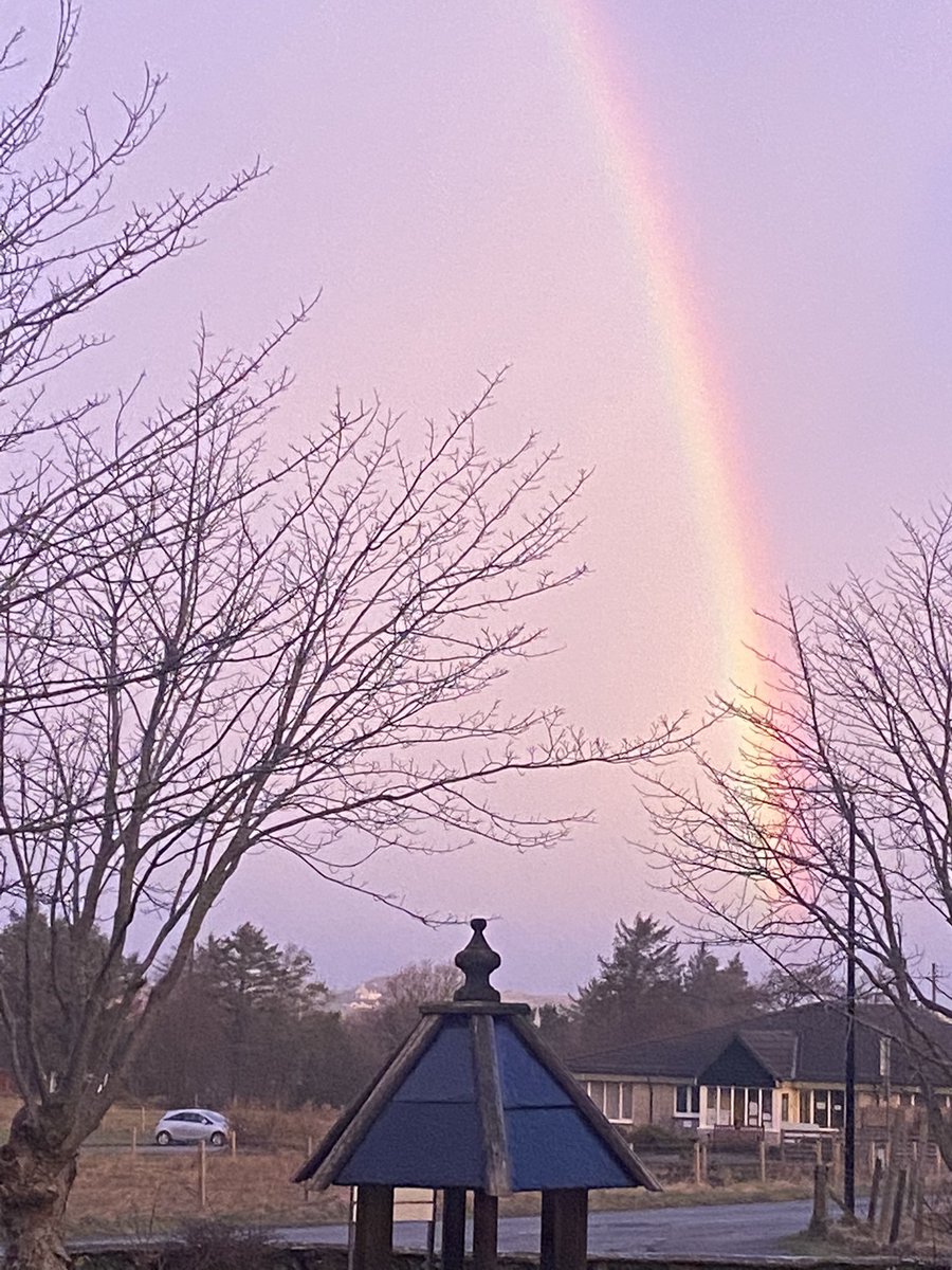 MillburnSkye's tweet photo. Early mornings have their benefits. Sunrise behind, rainbow in front.  

#sunrise #rainbow #skyeweather #Skye #bedandbreakfastlife #visithighlands #highlands #lifeonskye #scotlandiscalling https://t.co/ZoblvoJONb