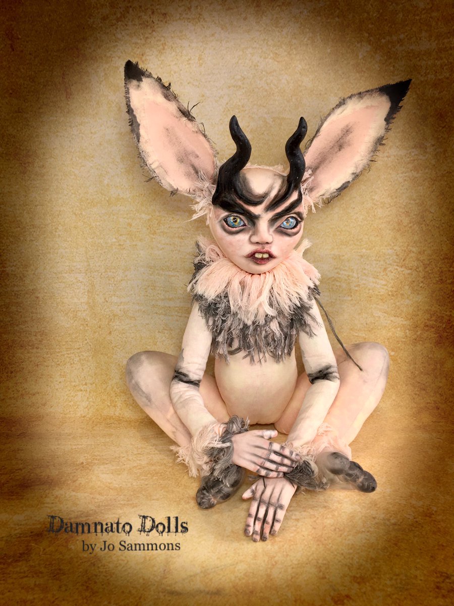 DamnatoDolls's tweet photo. Damnato Dolls Etsy https://t.co/YY77Btdlst
#ArtistOnTwitter #dollsontwitter #twitterdolls #uksmallbiz #EarlyBiz https://t.co/TRzkwrJNwl