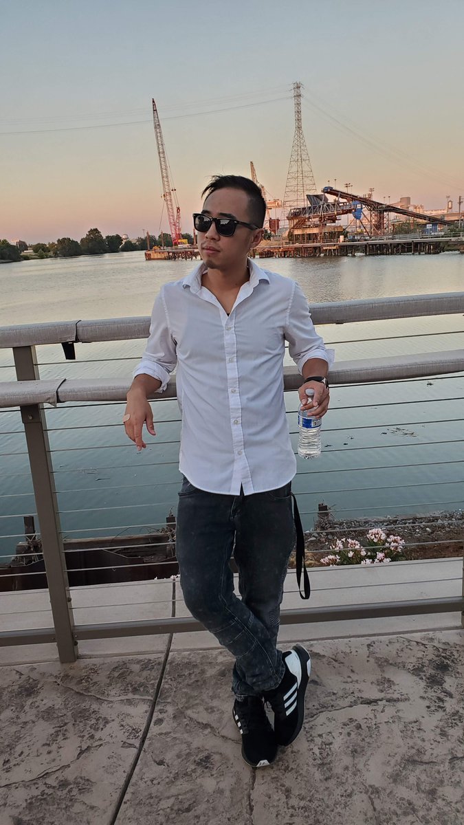 Chillin' at the Stockton port.