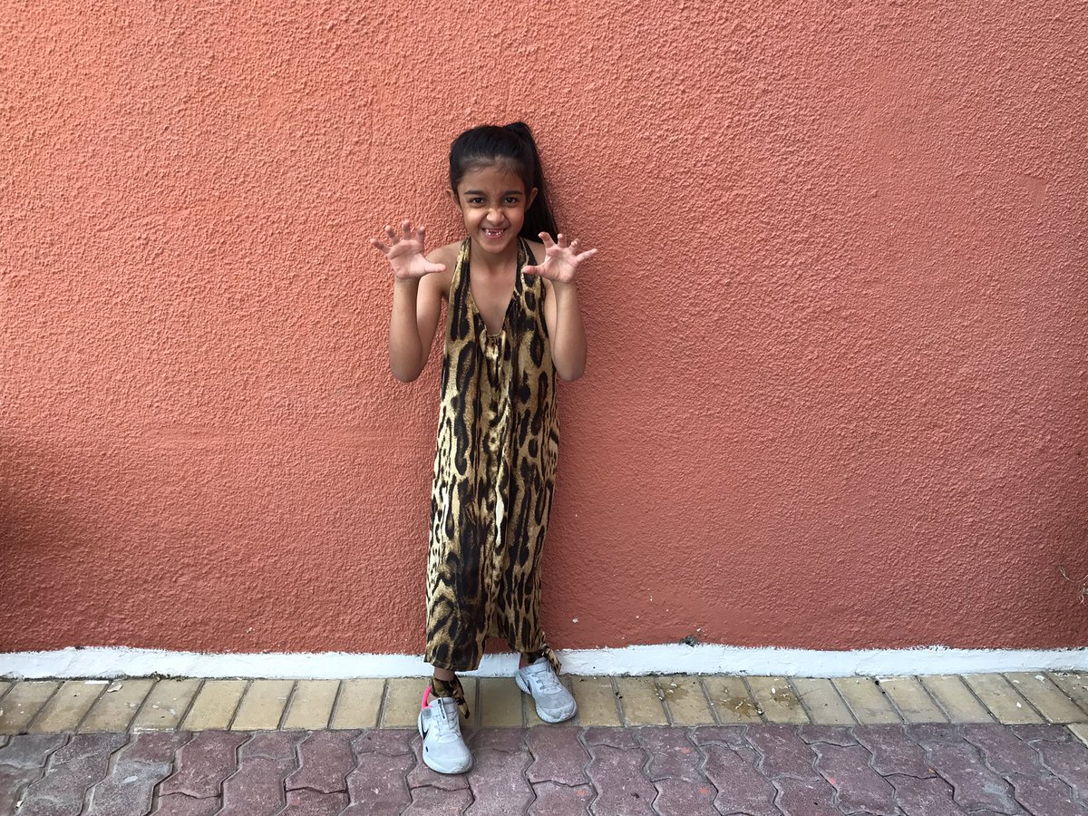JESSjumeirahYR3's tweet photo. We are having the BEST time on Stone Age Day! Making Stone Age necklaces, stone painting, making weapons and hunting for our dinner! Warm Woolly Mammoth soup! 🤩 #JESSJumCrossCurricular #JESSJumRealLifeLearning #stoneage #history https://t.co/Aum2VFyNQ5
