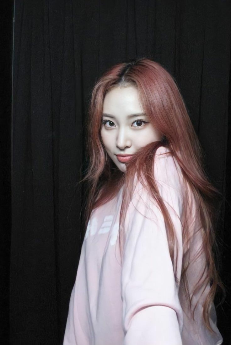 get well soon, our beloved zoa 💝 we will wait for you. hoping for your fast recovery <33