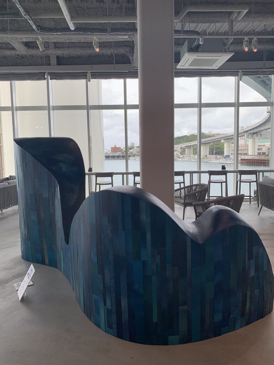 okinawa_uds's tweet photo. アンテルーム那覇に、新しい展示が登場です！

沖縄県立芸術大学卒展にも出展されていた、島袋郁弥さんの作品が展示されています。

作品鑑賞と海を見ながらゆっくりお過ごしください。 https://t.co/IXqEX7tvpx