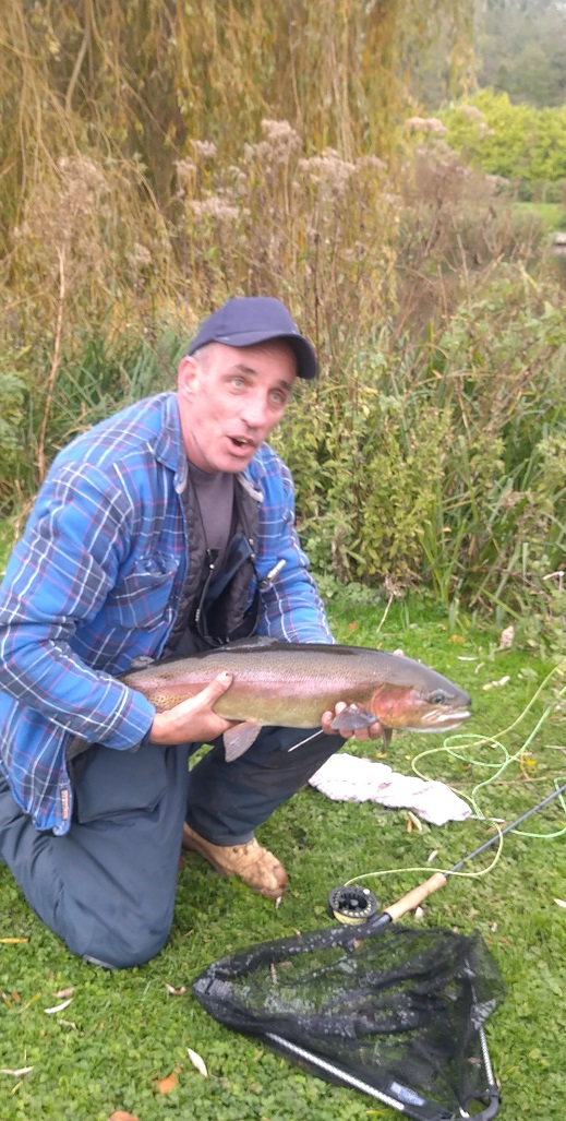 Fish4Flies's tweet image. Congratulations to Tosh from Norfolk, UK
Tosh caught this Rainbow Trout last Autumn, using our Pearly Daddy, a top-rated pattern which our customers rely on all year round. His catch lands him a winner in our February catch competition. #flyfishing

fish4flies.com/Dry/Daddies-an…