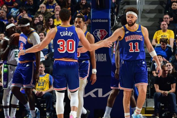 LionPridePress's tweet photo. Shuihua brothers, after Green's return, Shuihua brothers quickly recovered their state. Curry made 16 of 25 shots, 14 of 7 for three points, 8 of 8 for free throws, scored 47 points, 6 rebounds and 6 assists, clay made 7 of 19 and 4 of 12 for three points, contributing 20 points https://t.co/pGzhLQqppj