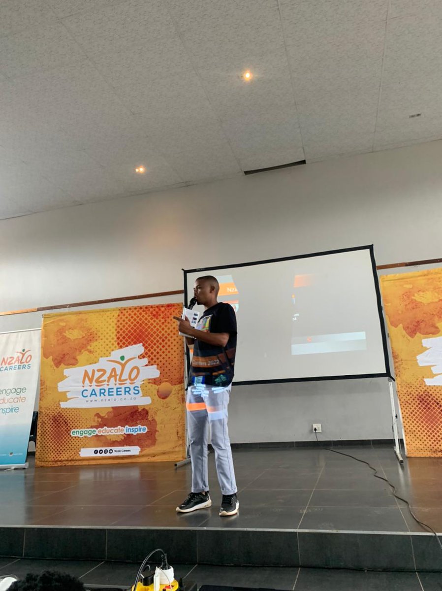 NSTF_SA's tweet photo. Barnard Manne presents the #STEMulator and encourages grade 12 learners to be curious about the #STEM (Science, Technology, Engineering and Mathematics) world. 

#careerexpo #Matric2022 #hiddenworldrevealed https://t.co/IfnWlE78ag