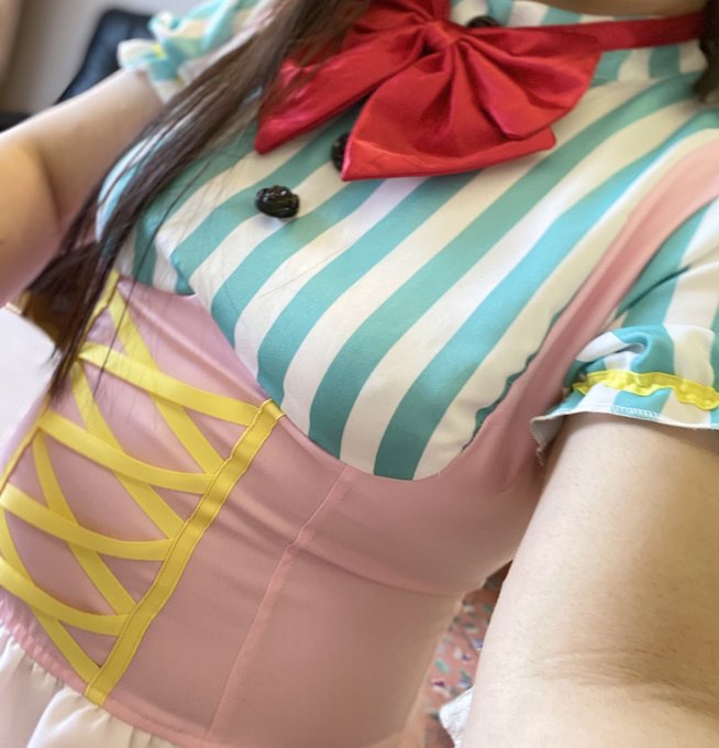 前に撮影したメイドさんのコスプレ💕 https://t.co/2cvbPRuR0a