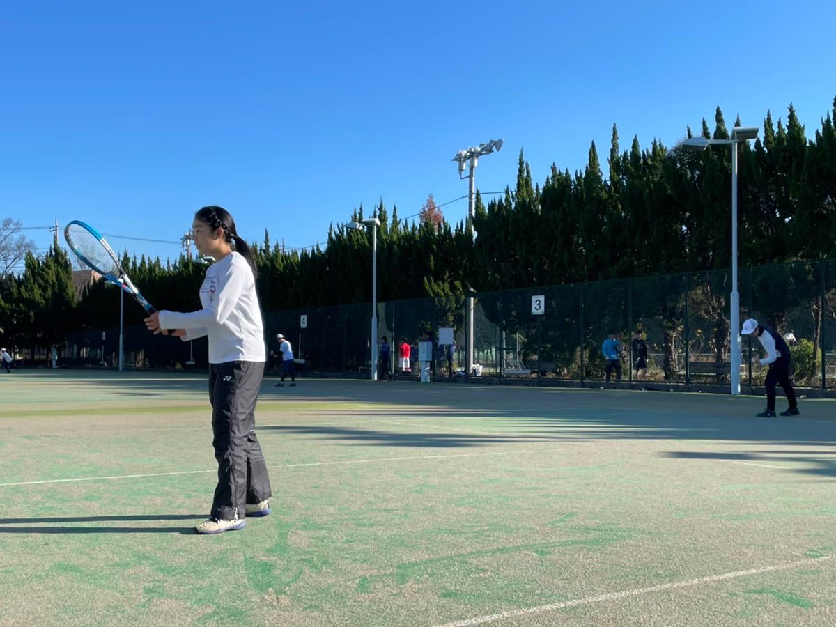 SU_stc's tweet photo. 部員紹介

名前:近藤夏海
学年:4
学科:教育学部中学校コース数学分野
出身校:神奈川県立多摩高校
好きな異性のタイプ:好きなものを否定しない人

元主務であり、部内を多くの面で支えてくださっている。また、チームのサポートだけではなく、練習に対してもストイック。今年の目標は「健やかに」だそう https://t.co/gKjOp83X4J