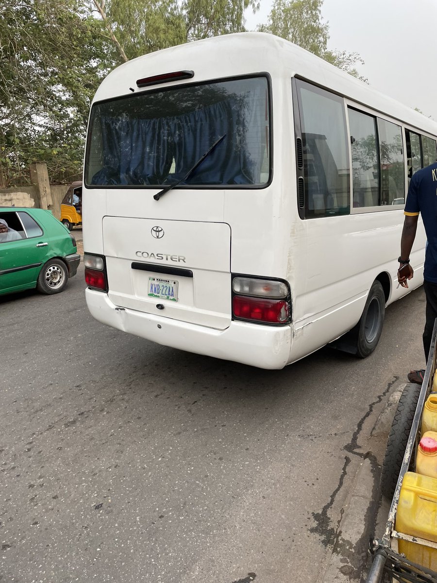 Ibraheemmukhta4's tweet photo. Good morning all. I went to buy fuel this morning. I noticed there was a traffic congestion so I thought let me volunteer to make way so as to ease vehicle movement. I was doing it just fine when this bus came with curtains closed and private number as you can see in the picture https://t.co/zpcaKPdyck