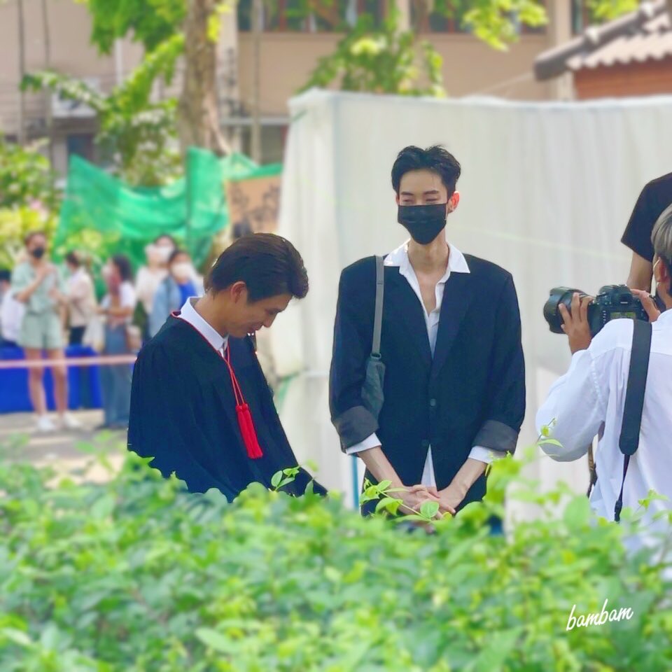 MePattara's tweet photo. “หันมาเมื่อไหร่ก็เจอ” 💚💙🍀

#savesaisawat #ปอตรีจ้าพี่เซฟจบแล้ว #saveg https://t.co/OOtsCr7GGw