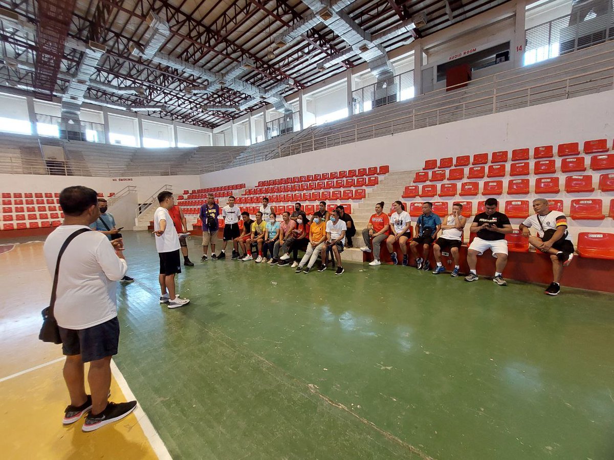 visminsupercup's tweet photo. Commissioner Cris Bautista to our referees; "Tulungan niyo ako na mapaganda ang liga, tandaan natin professional league to."
Let's go! π₯
#AtoNiBai
#HapitNa https://t.co/woeT8lvSOQ