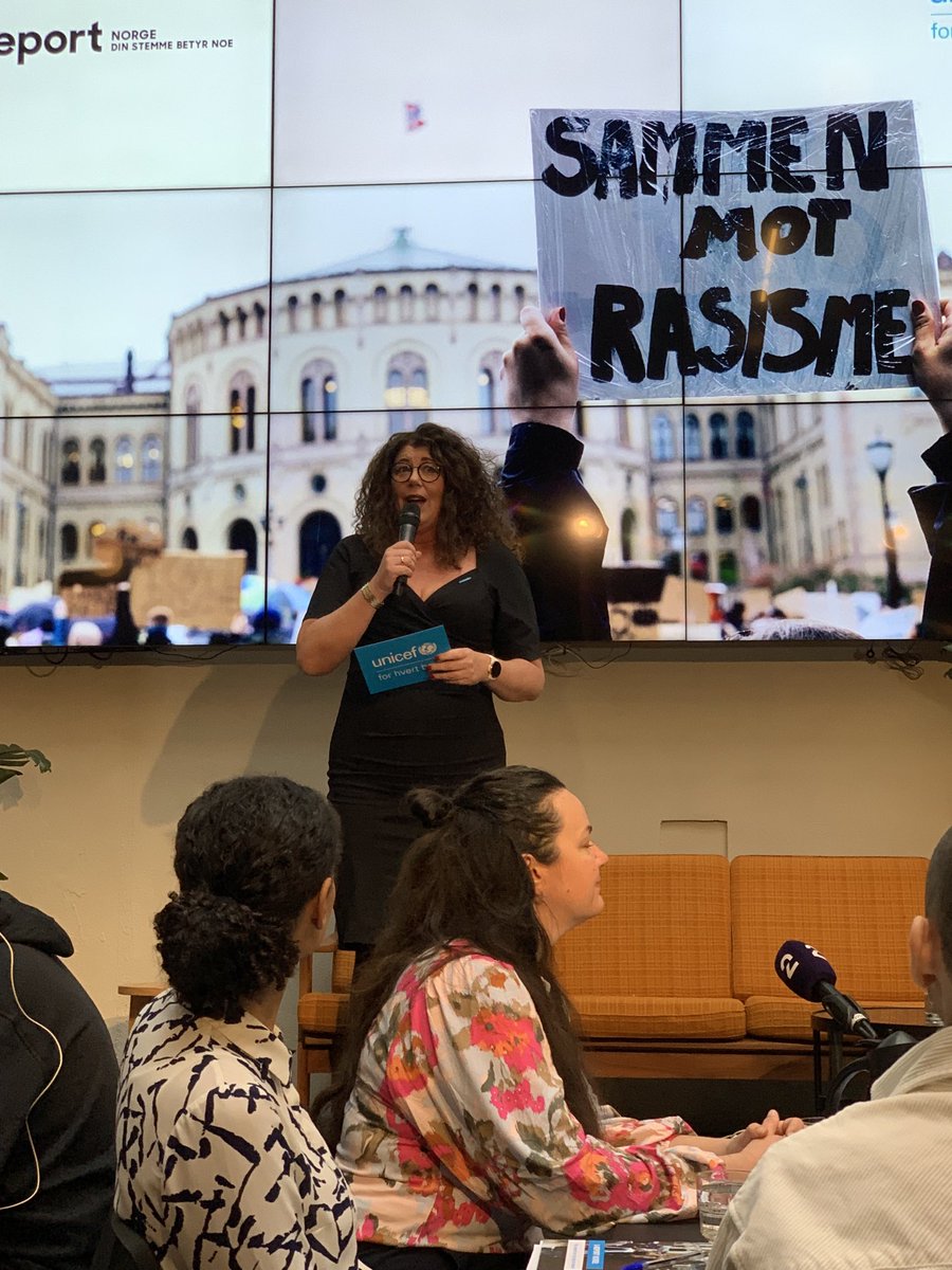 28% av barn og unge svarer nei på om de lærer om rasisme på skolen. Mange mener at lærere og elevene selv, må lære mer om tema. - Utdanningsmyndighetene bør ta barna på alvor, og iverksette tiltak for å styrke lærernes kompetanse til å håndtere rasisme, sier vrangest #UReport